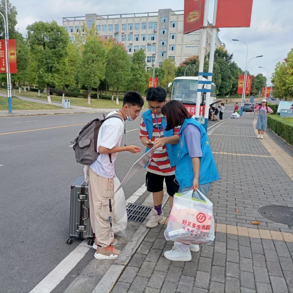 说明: 1630903031636