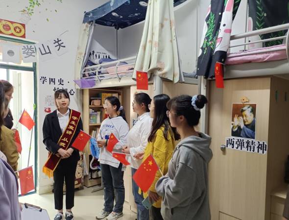说明: -5eb1b9d6eae1f279